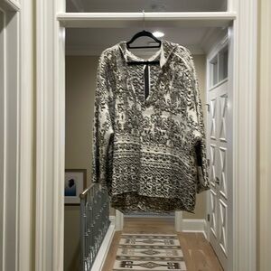 Free People hooded sweater (bw)